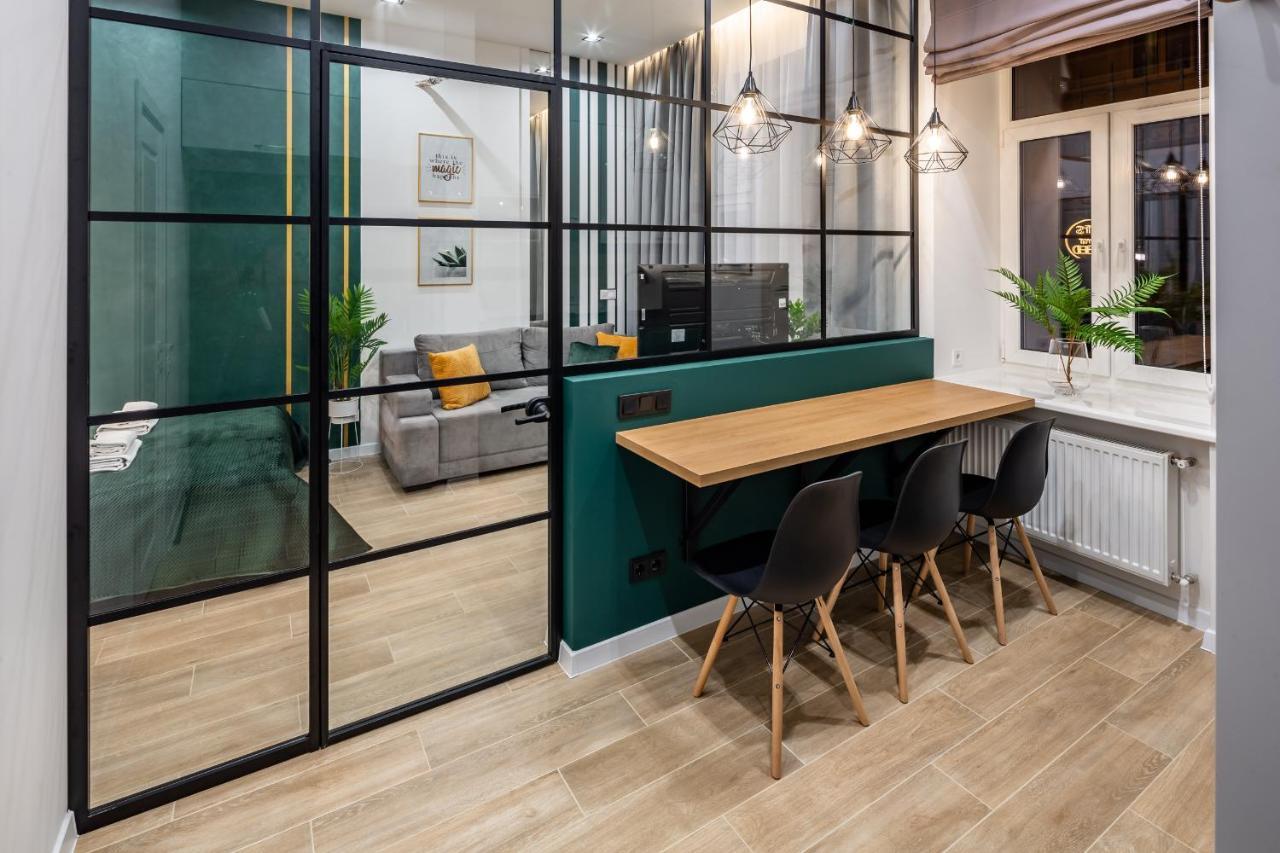 Emerald Lux Apartment. Liveinlviv Lviv Exterior foto