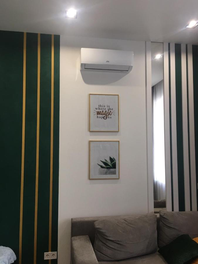 Emerald Lux Apartment. Liveinlviv Lviv Exterior foto